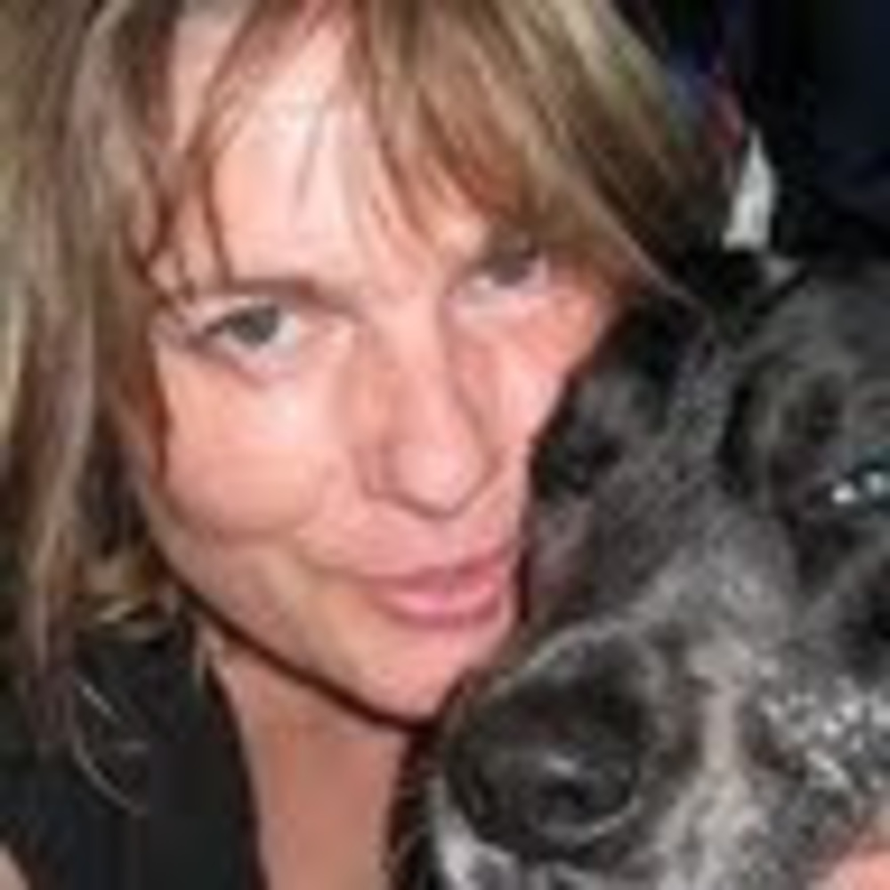 Meet your Posher, Hellie